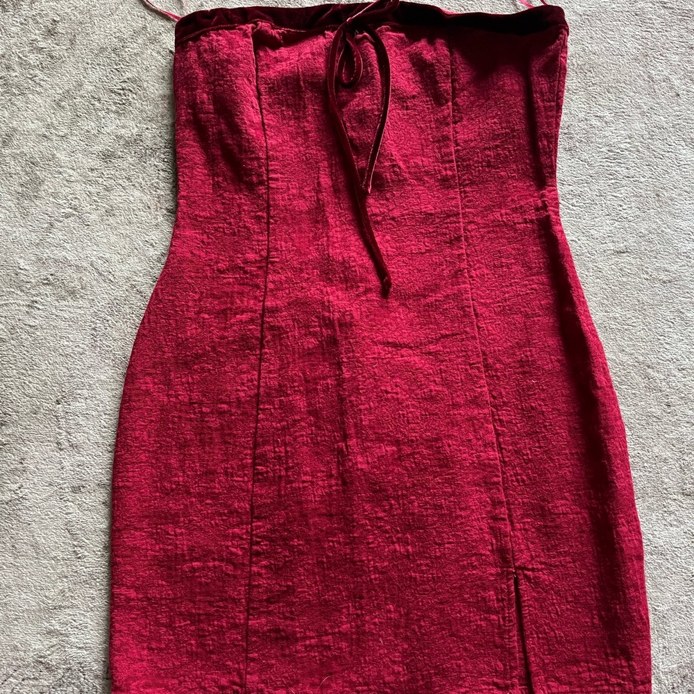 Elegant Red Wine Strapless Dress
